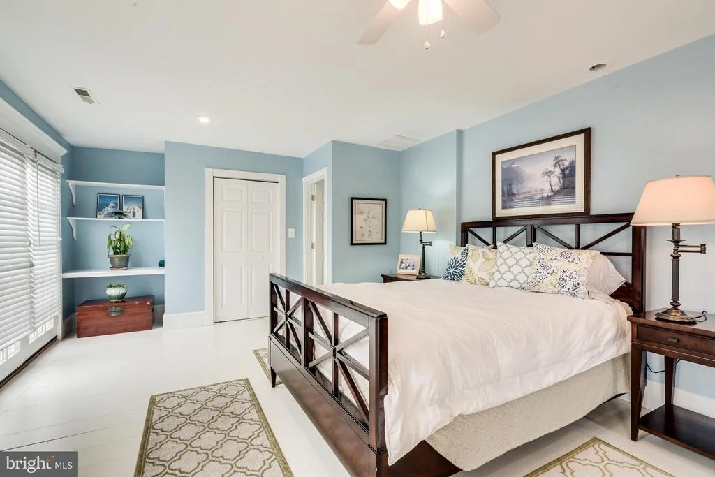 Photo of 7006 RIVER DRIVE ROAD