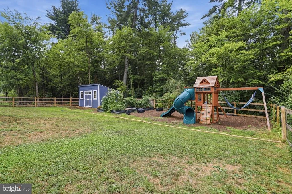 Photo of 10823 HERSHEY DRIVE