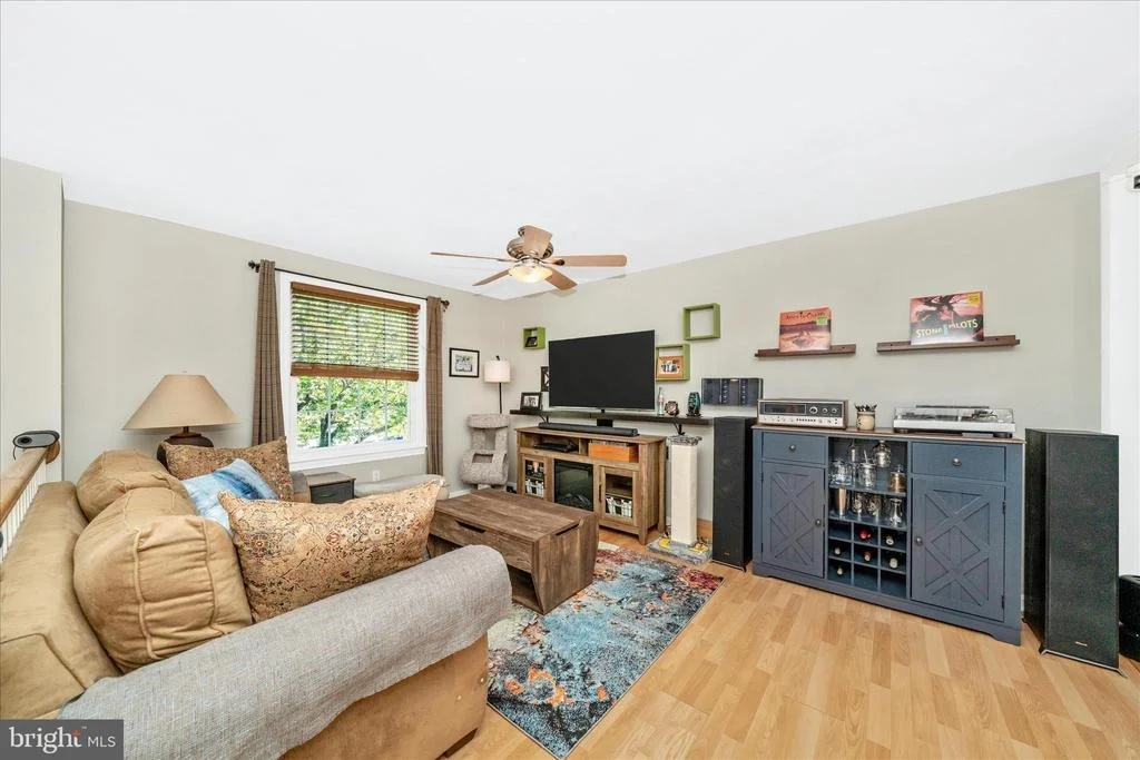 Photo of 5696 PEBBLE DRIVE