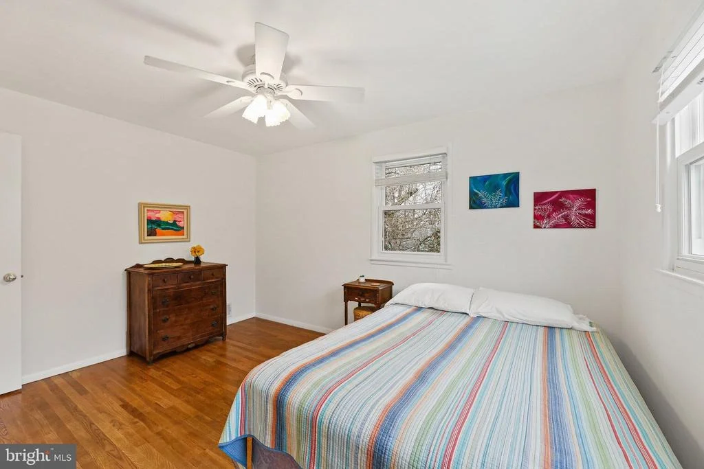 Photo of 4616 EXETER STREET