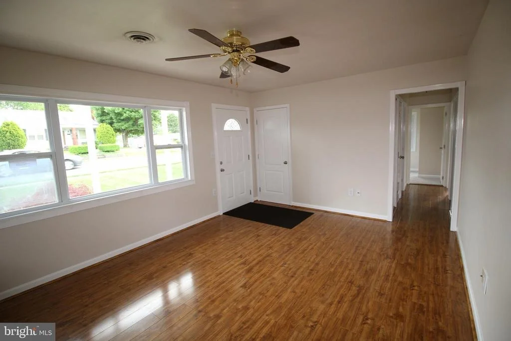 Photo of 315 THOMAS AVENUE