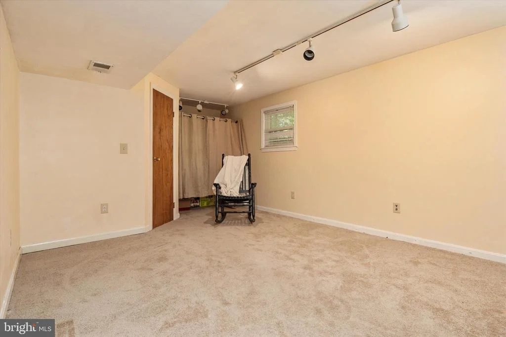 Photo of 2194 HALLMARK COURT