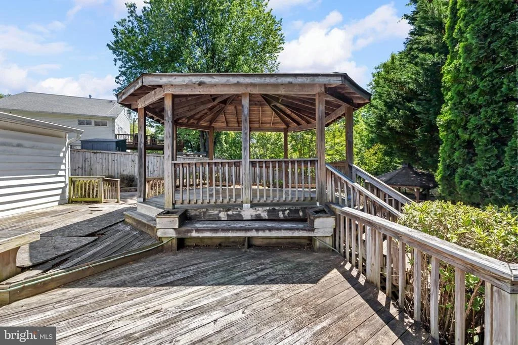 Photo of 409 HULL PLACE