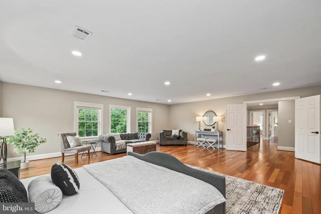 Photo of 517 SENECA ROAD
