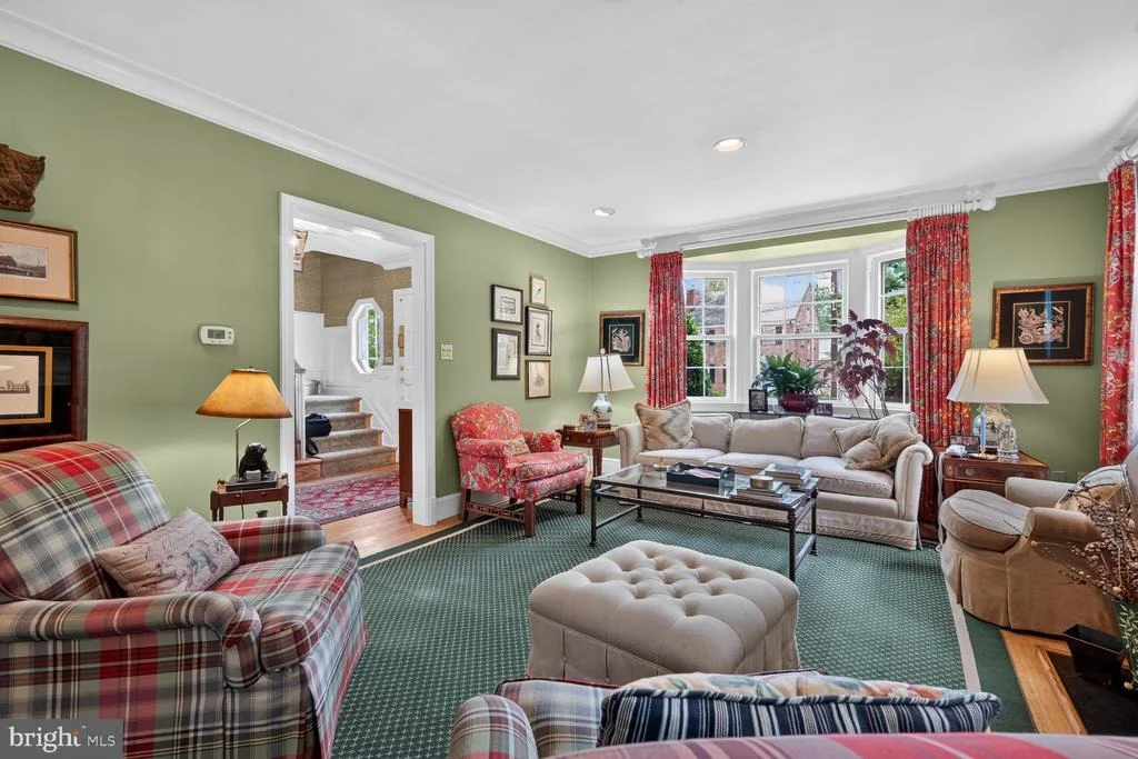 Photo of 1670 PRIMROSE ROAD NW