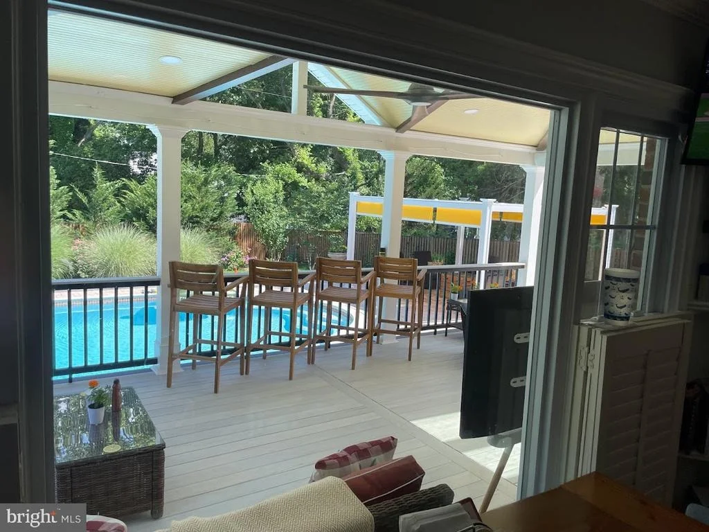 Photo of 9426 MOUNT VERNON CIRCLE