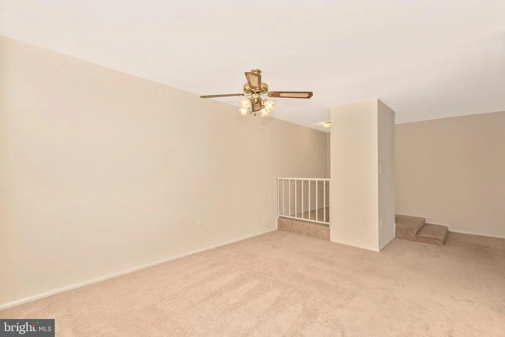 Photo of Unit 21 at 423 CHRISTOPHER AVENUE
