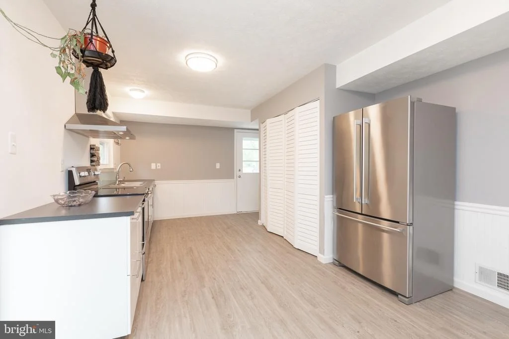 Photo of 706 UNIVERSITY DRIVE
