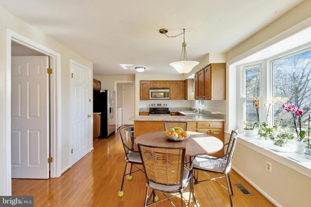 Photo of 2228 DECKMAN LANE
