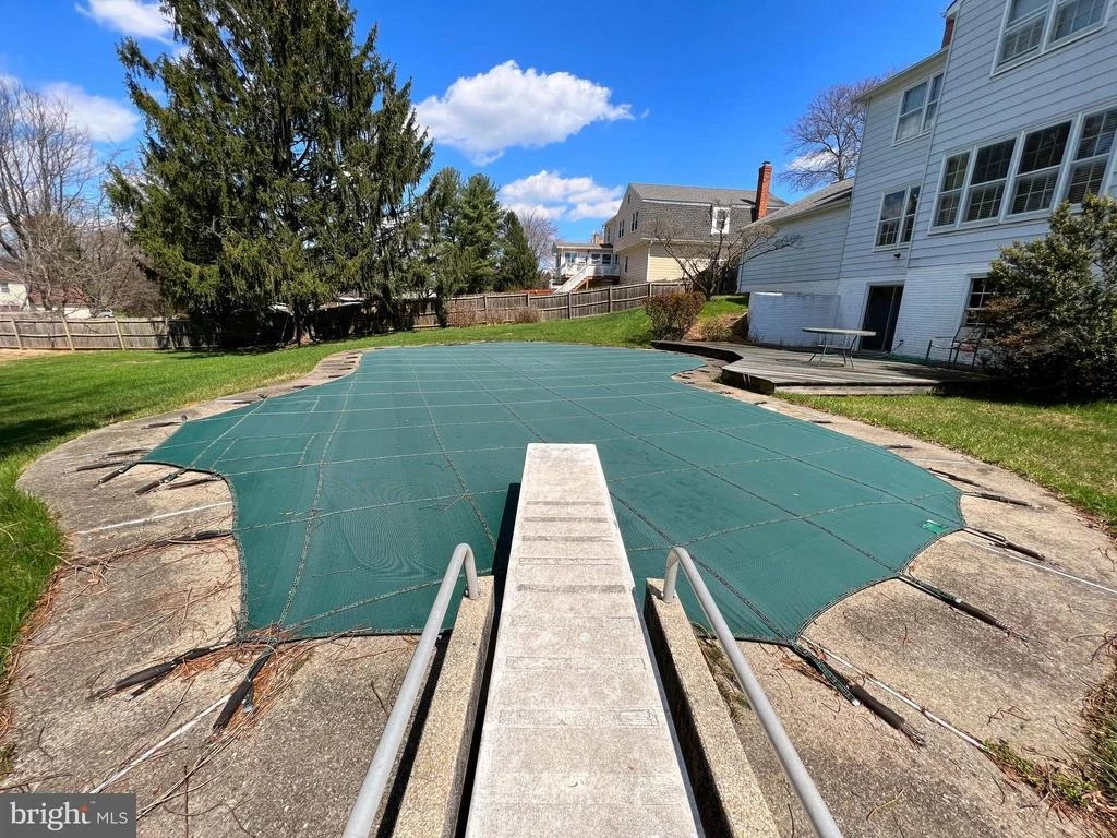 Photo of 15016 WHITEGATE ROAD