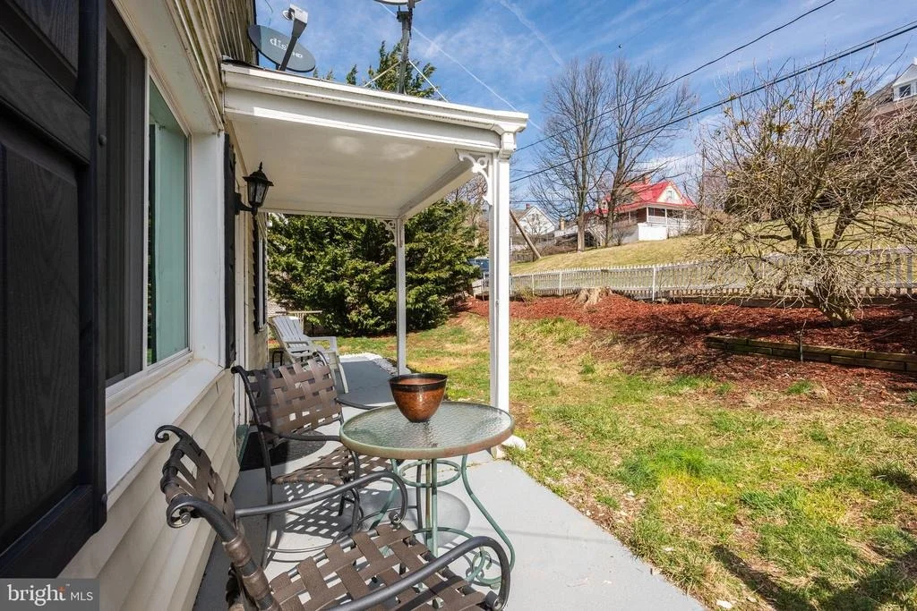 Photo of 6819 VALE SUMMIT LANE