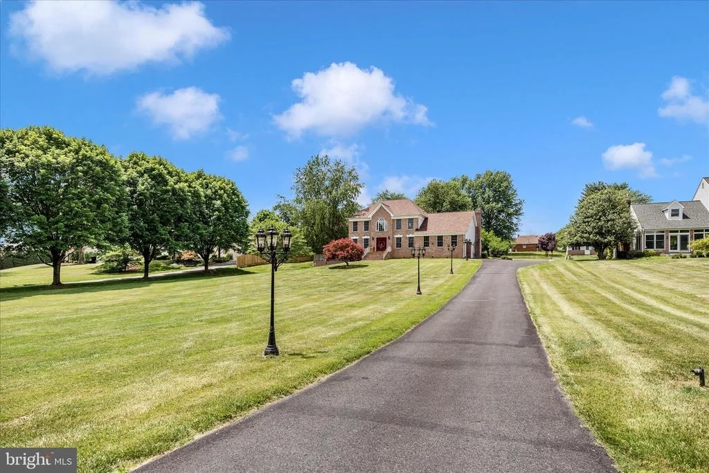 Photo of 6104 EDMONT DRIVE