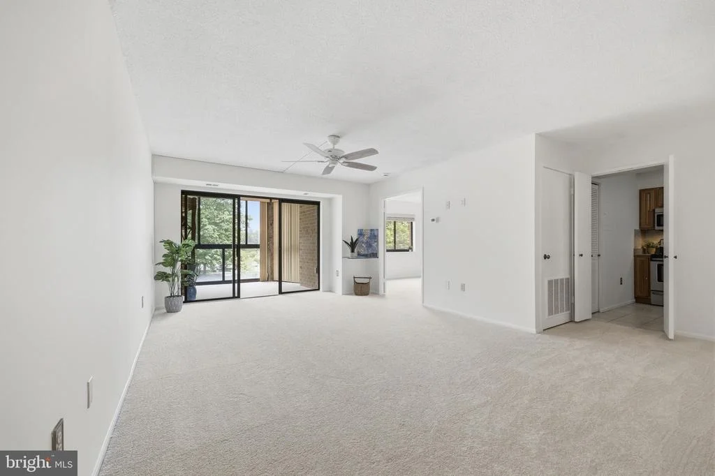 Photo of Unit 3215 at 15115 INTERLACHEN DRIVE