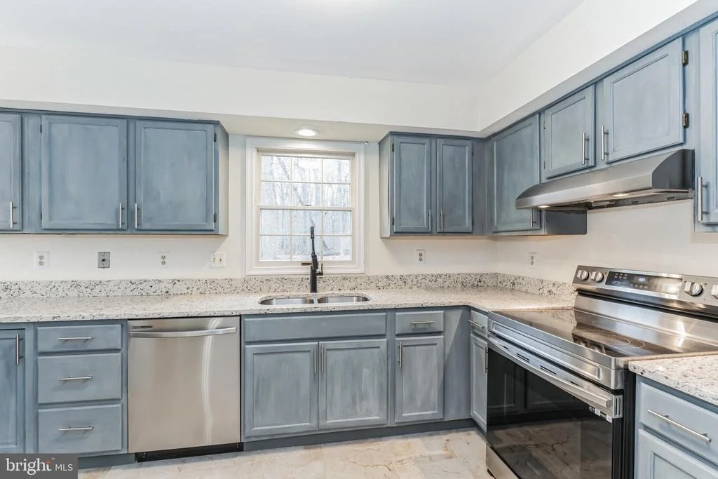 Photo of 8000 SENECA VIEW DRIVE