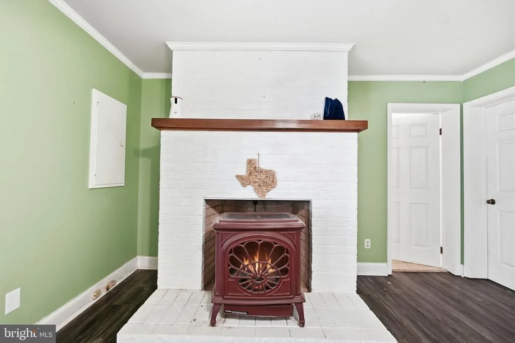 Photo of 912 BUCKINGHAM DRIVE