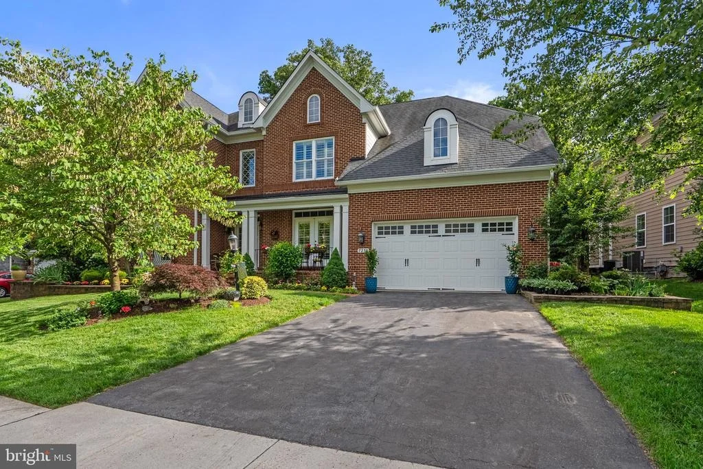 Photo of 7239 WINDSOR LANE