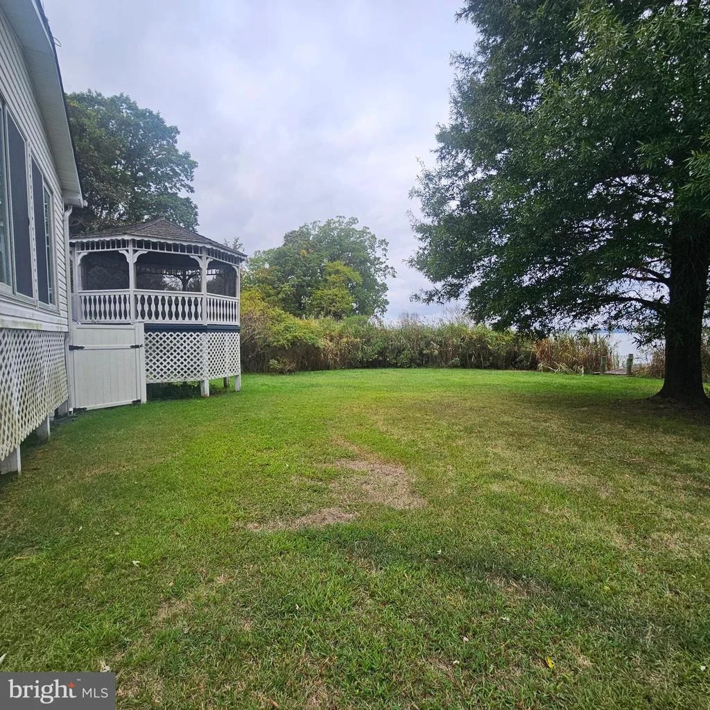 Photo of 36026 BAY DRIVE
