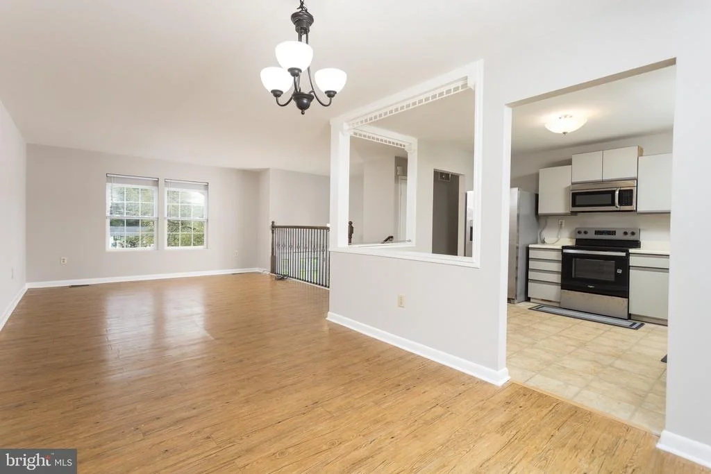 Photo of 805 ROLLING RIDGE DRIVE