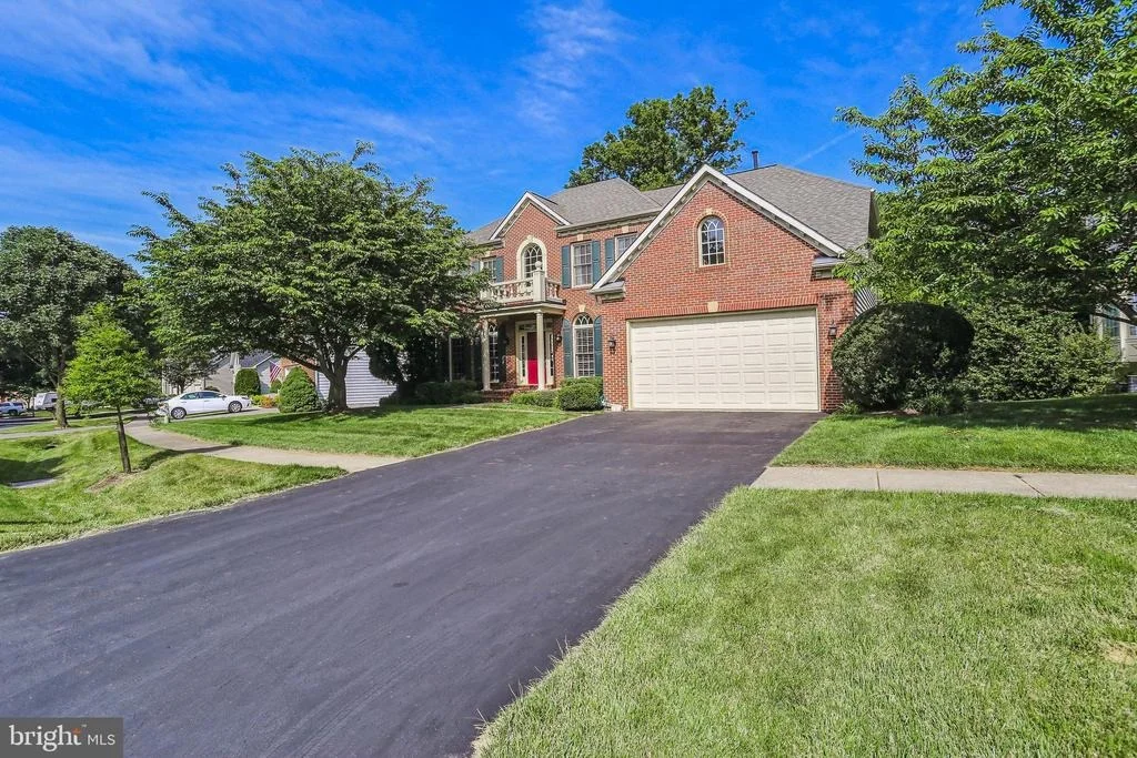 Photo of 4412 WINDING OAK DRIVE