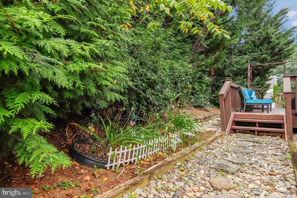 Photo of 6405 IVY SPRING ROAD