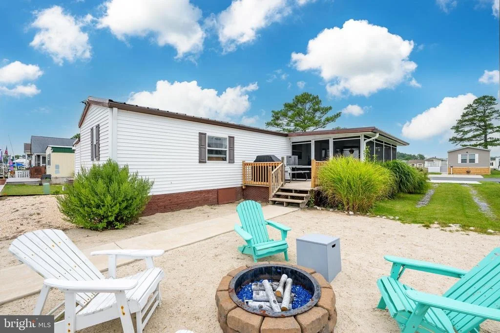 Photo of 35546 PINE DRIVE