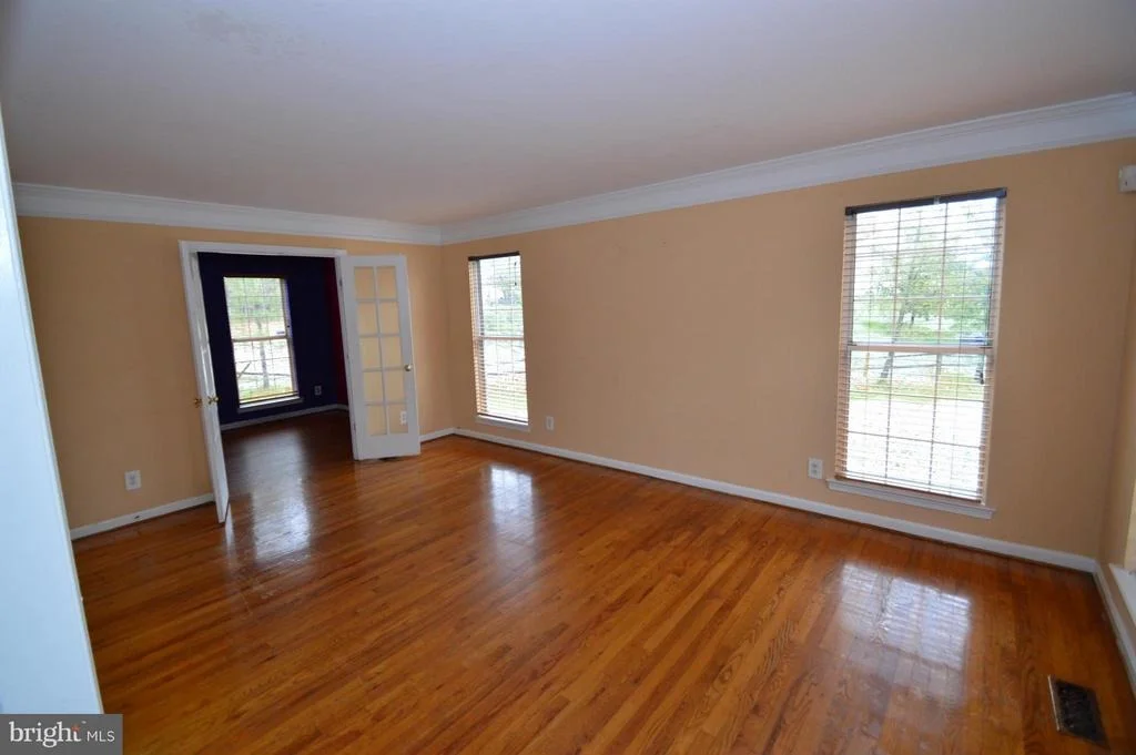 Photo of 3012 SILVER LAKE COURT