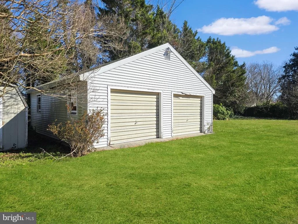 Photo of 105 LAKEVIEW DRIVE