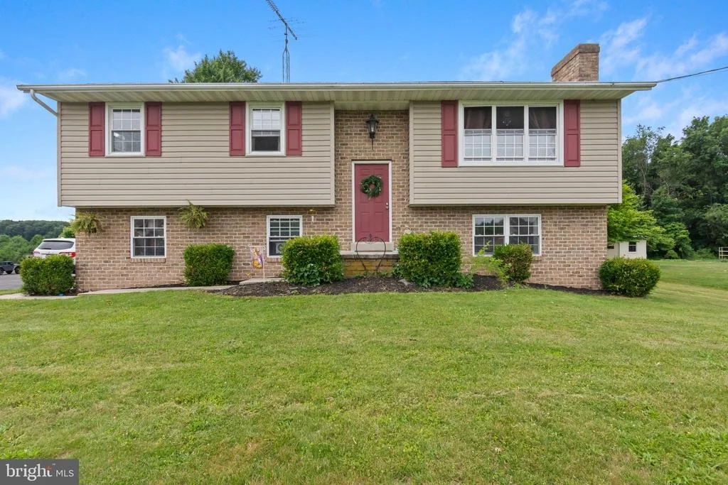 Photo of 185 PINE GROVE ROAD