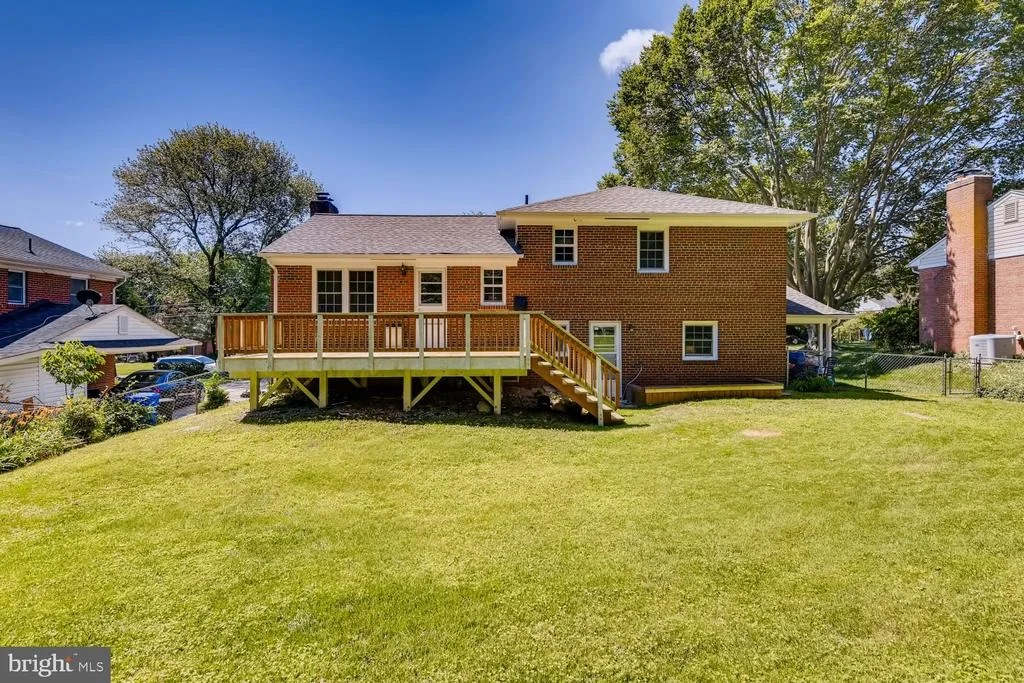 Photo of 706 VENICE DRIVE