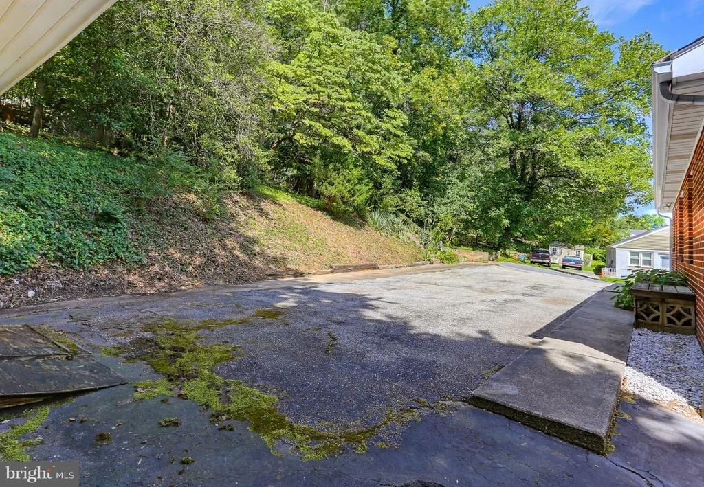 Photo of 6050 HANOVER ROAD
