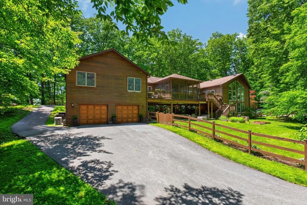 Photo of 1137 SUGARLOAF MOUNTAIN ROAD