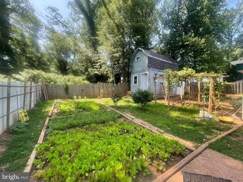 Photo of 7225 PINE DRIVE