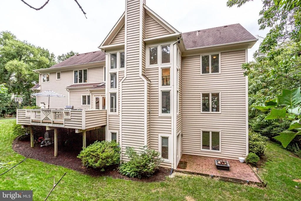 Photo of 12014 CREEKBEND DRIVE