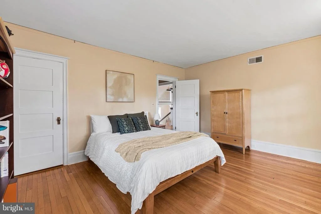 Photo of 222 LONGWOOD ROAD