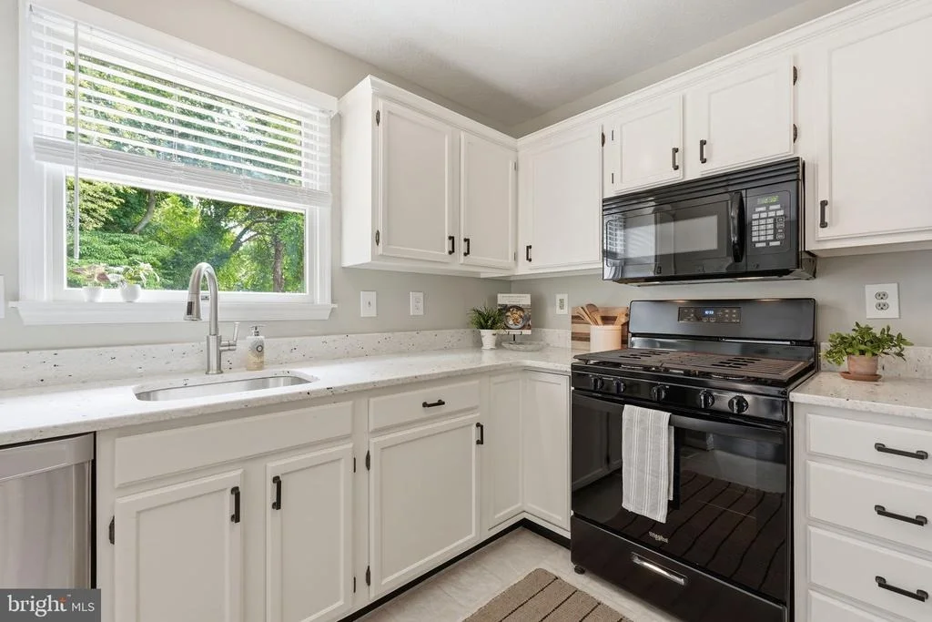 Photo of 1007 TASKER LANE
