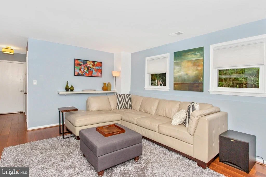 Photo of 1747 GLASTONBERRY ROAD