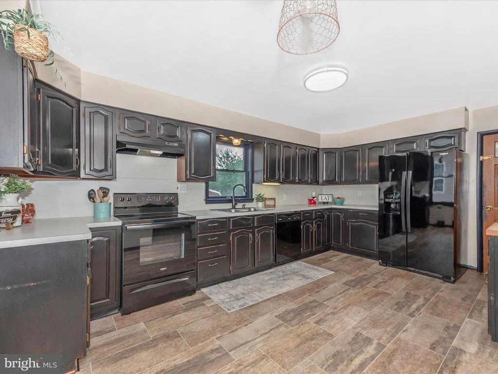 Photo of 405 CARROLL AVENUE