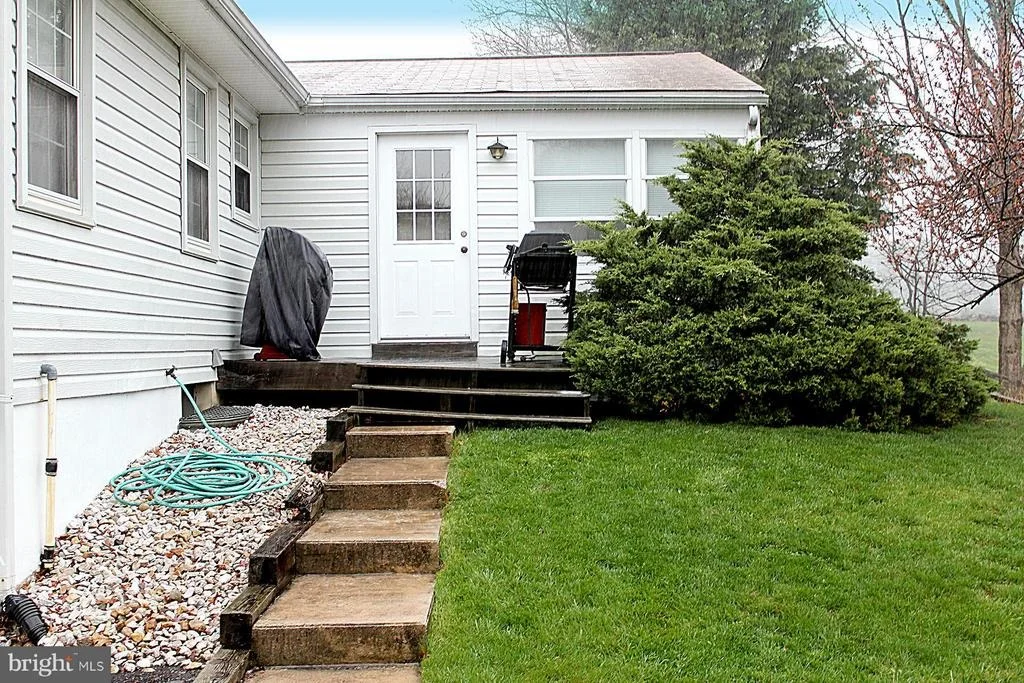 Photo of 16209 JERALD ROAD