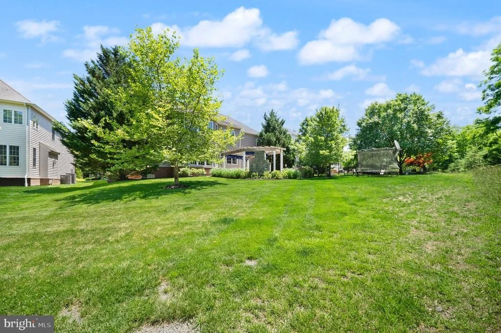 Photo of 43916 RIVERPOINT DRIVE