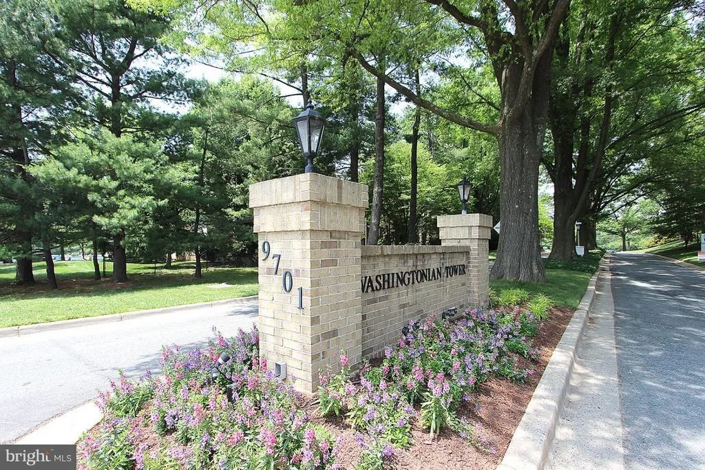 Photo of Unit 1501 at 9701 FIELDS ROAD