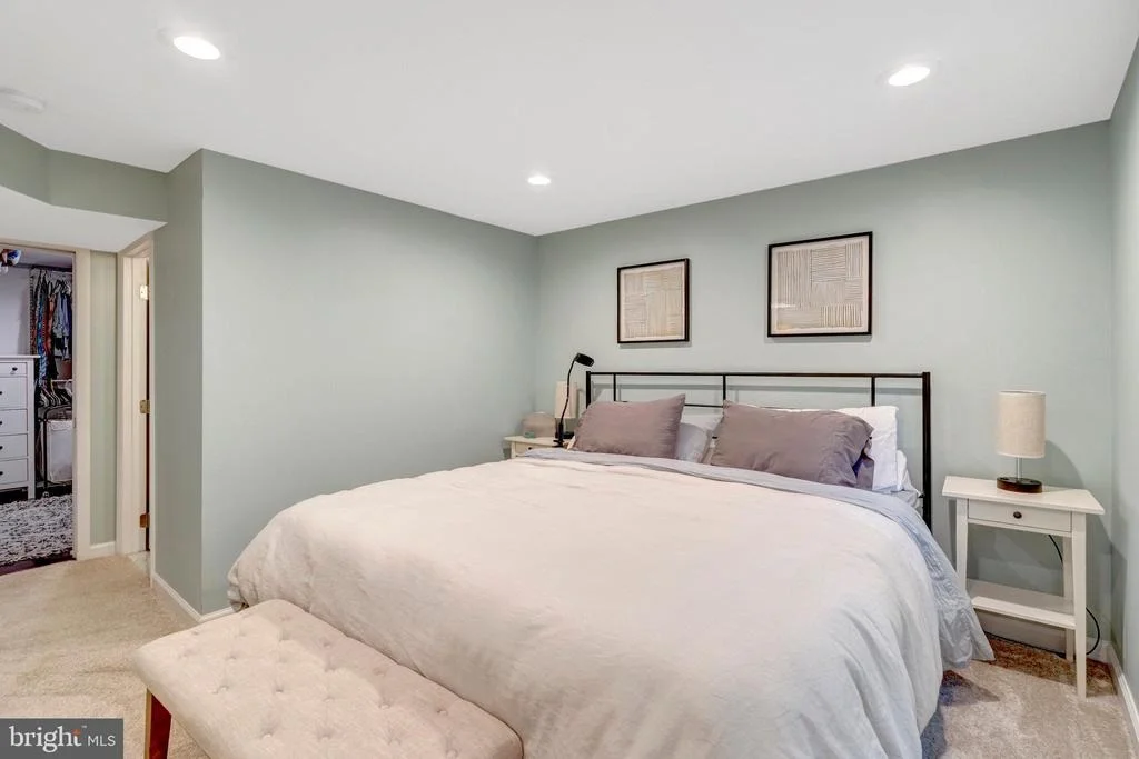 Photo of 3907 FAIRVIEW DRIVE