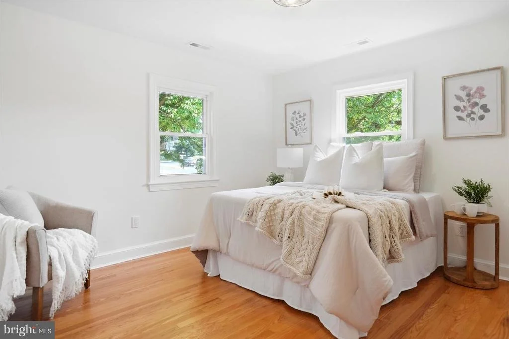 Photo of 9424 COLESVILLE ROAD