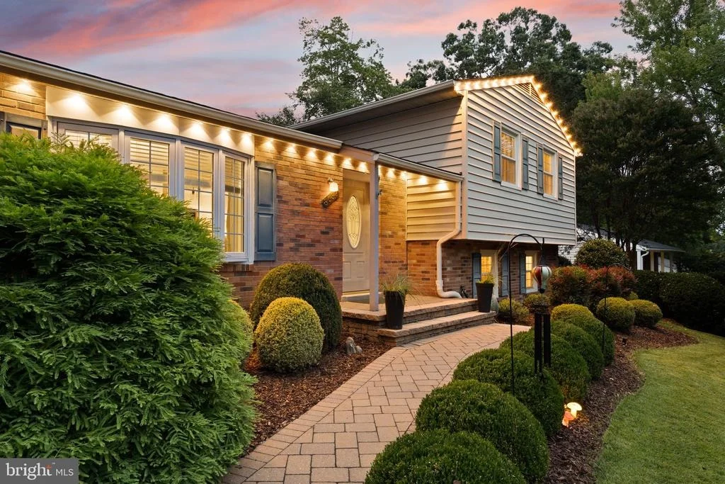 Photo of 8632 KERRY LANE