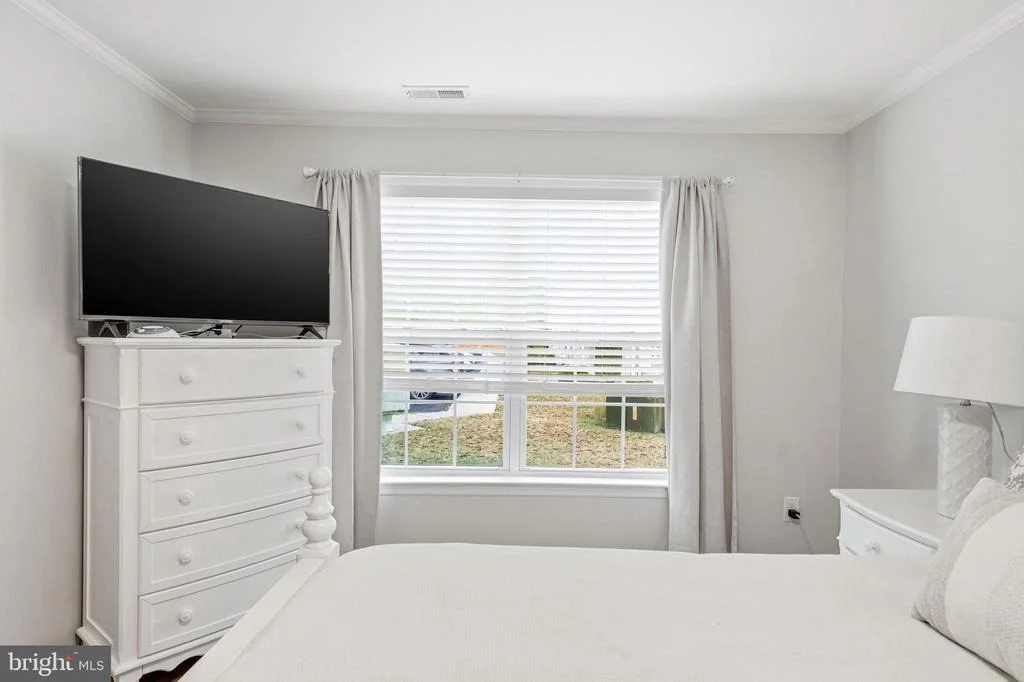 Photo of 326 NICHOLAS DRIVE