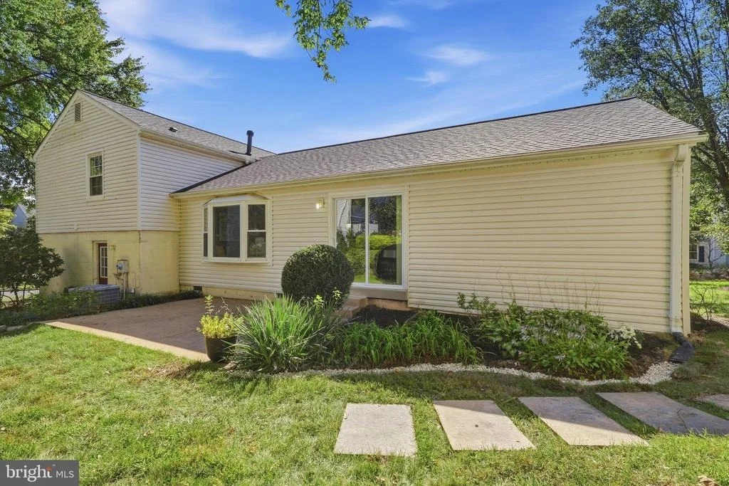 Photo of 5215 LIGHTHORNE ROAD