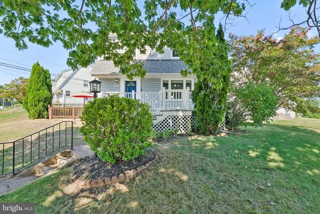 Photo of 5572 OAKLAND ROAD