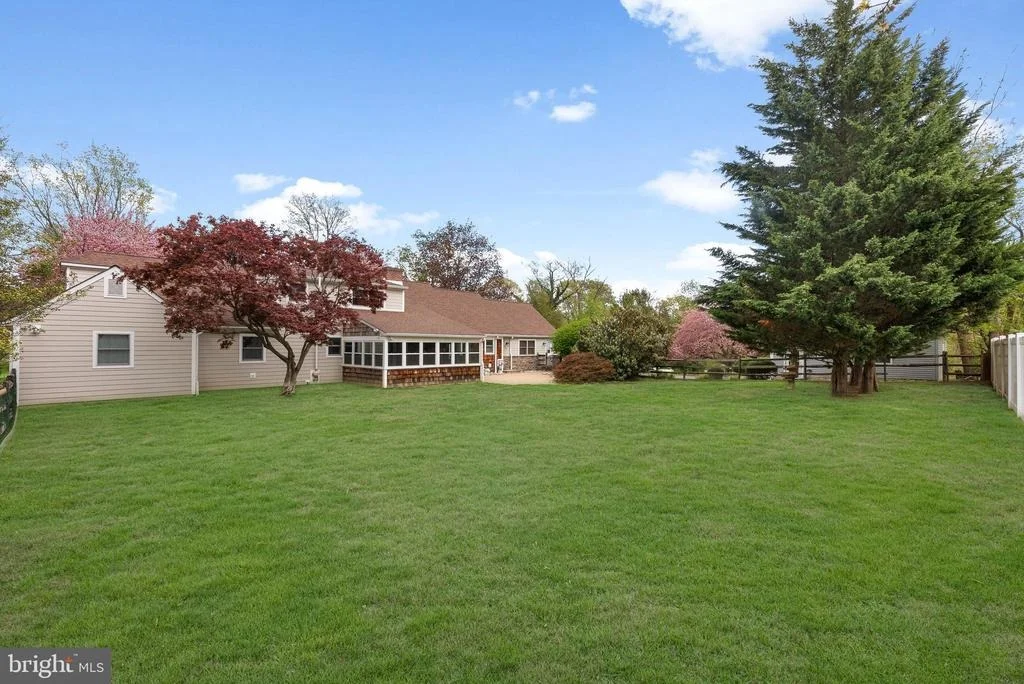 Photo of 682 WHIRLAWAY DRIVE