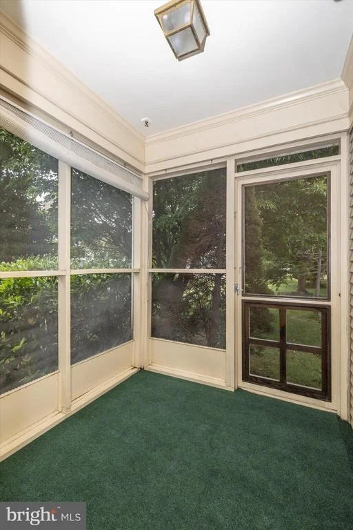 Photo of 827 DUNBROOKE COURT