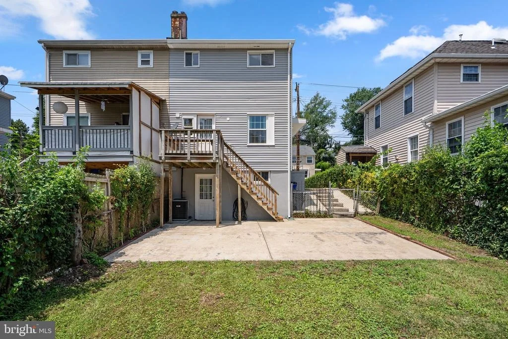 Photo of 12111 BLUHILL ROAD