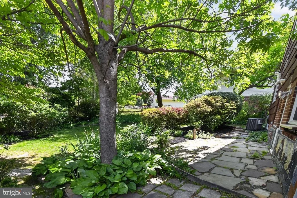 Photo of 4401 FERRARA DRIVE